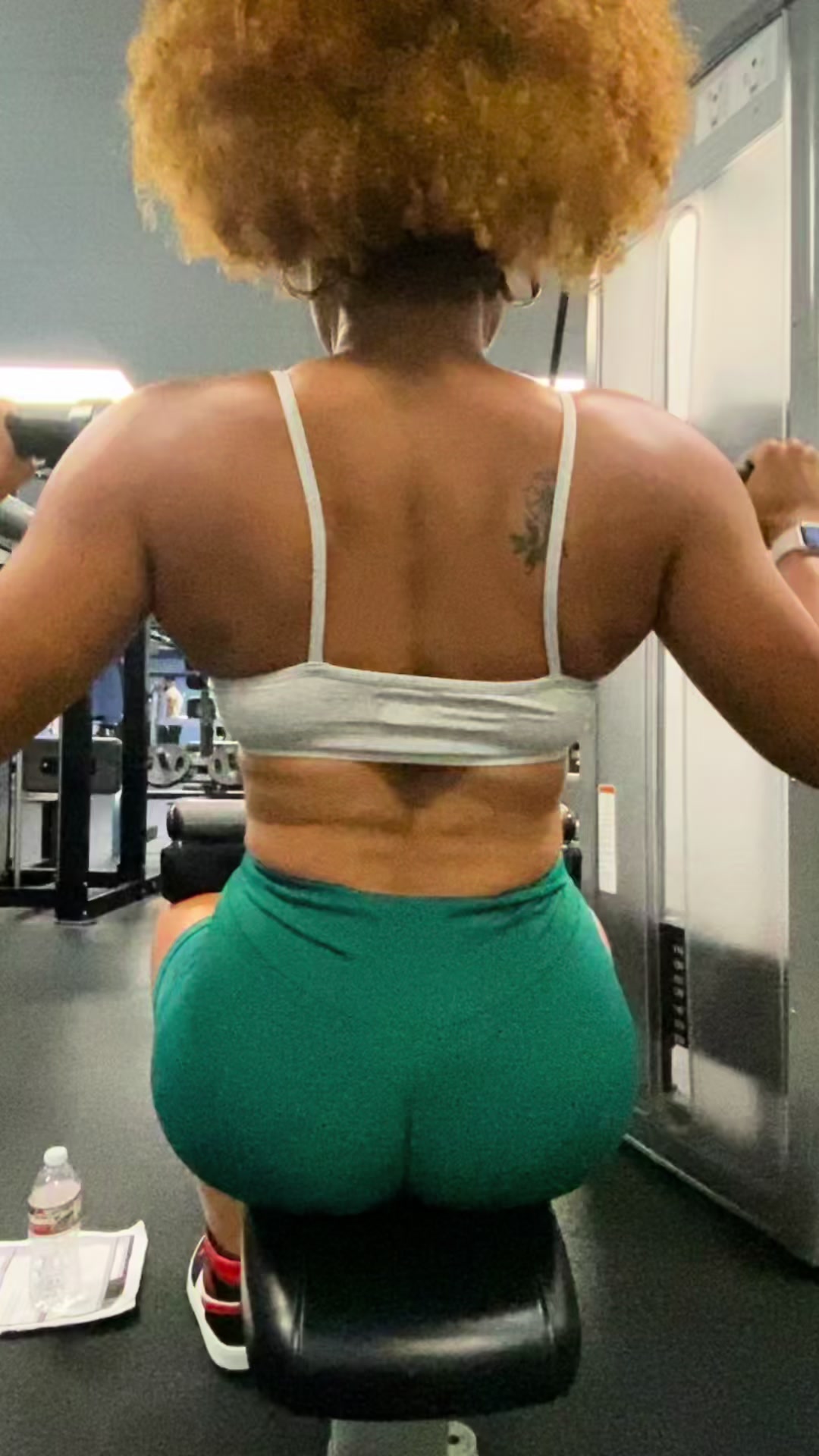 @CurlyHairToya