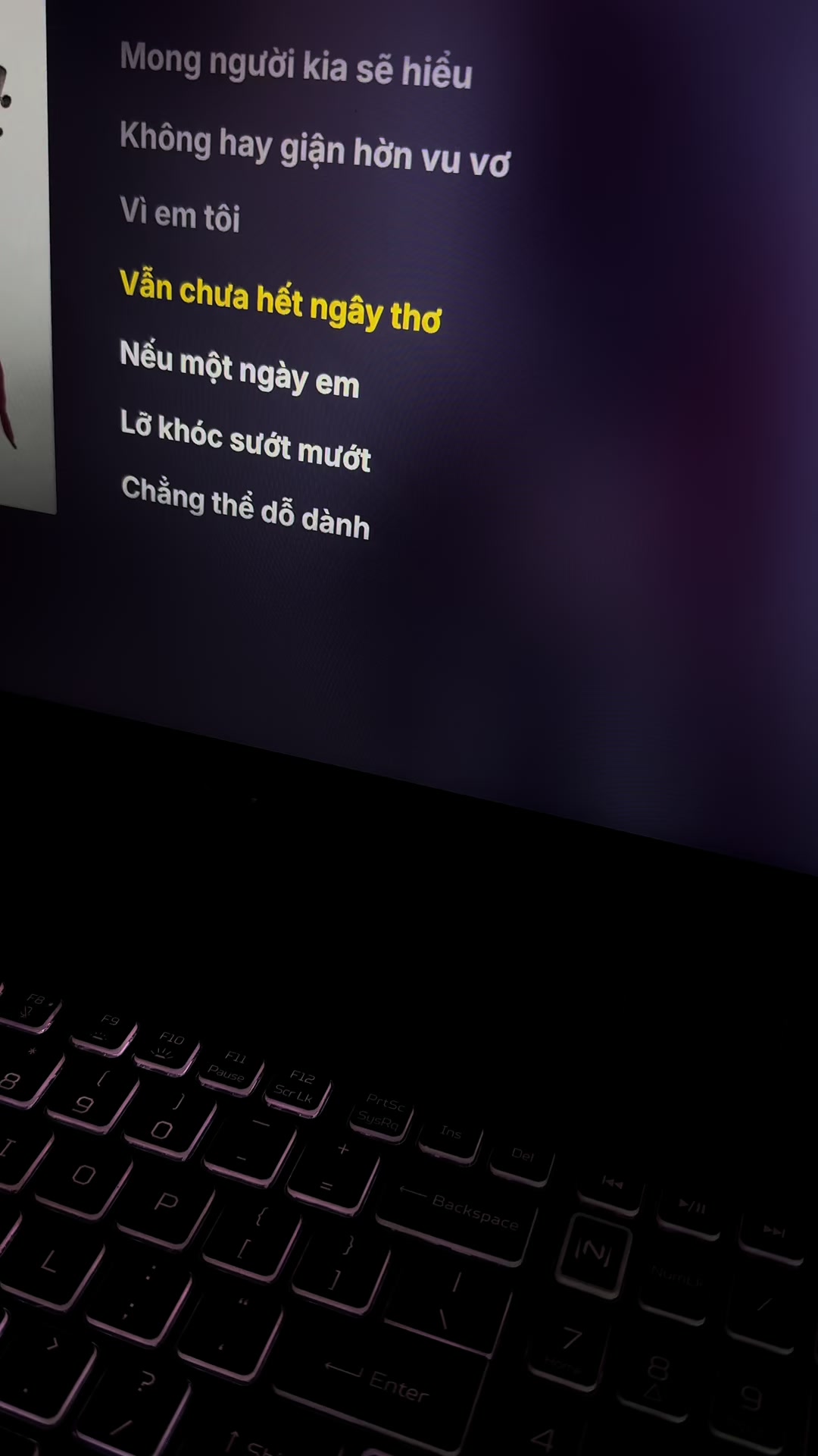@CHẠM VÀO TIM