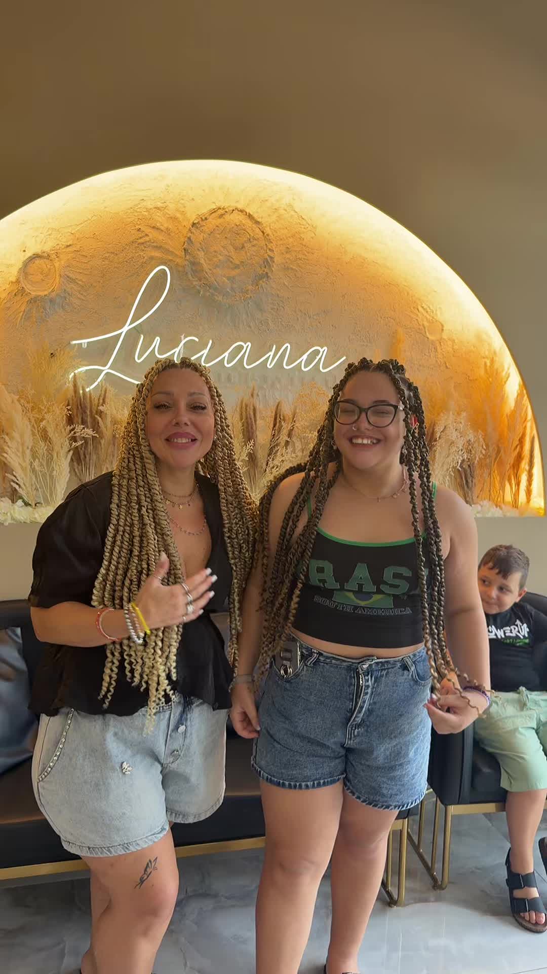 @LUCIANA HAIR
