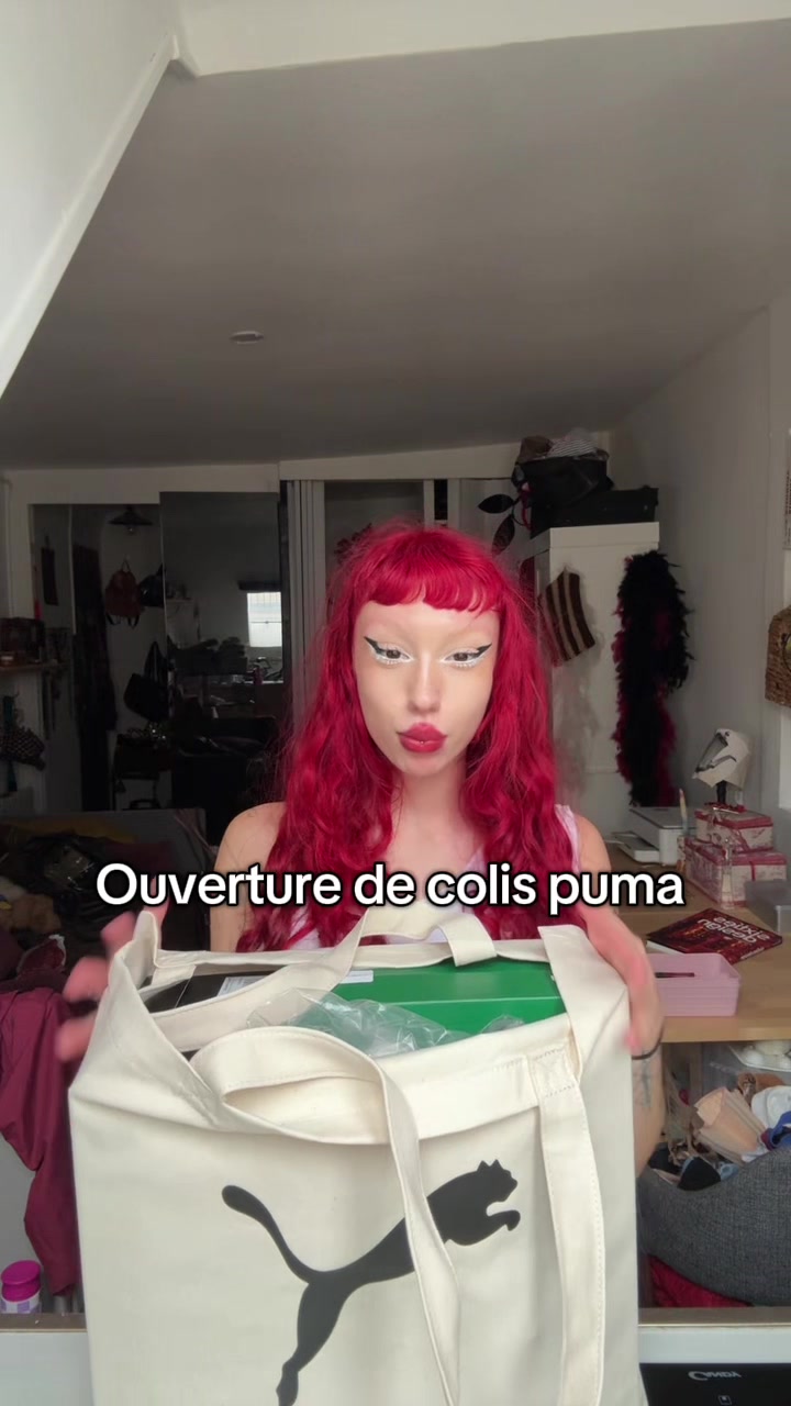 @lea_toute_rouge
