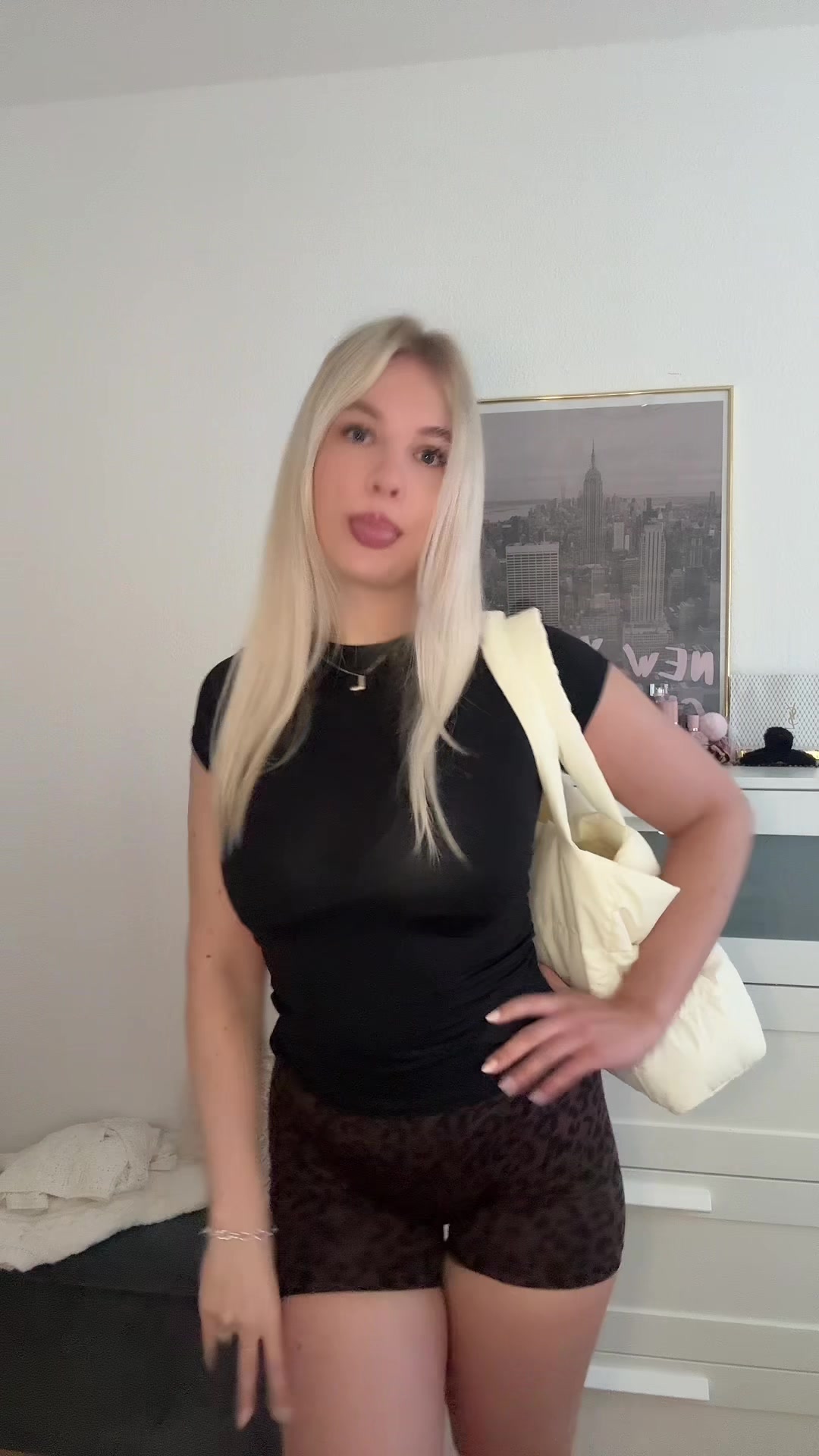 @lari🐆