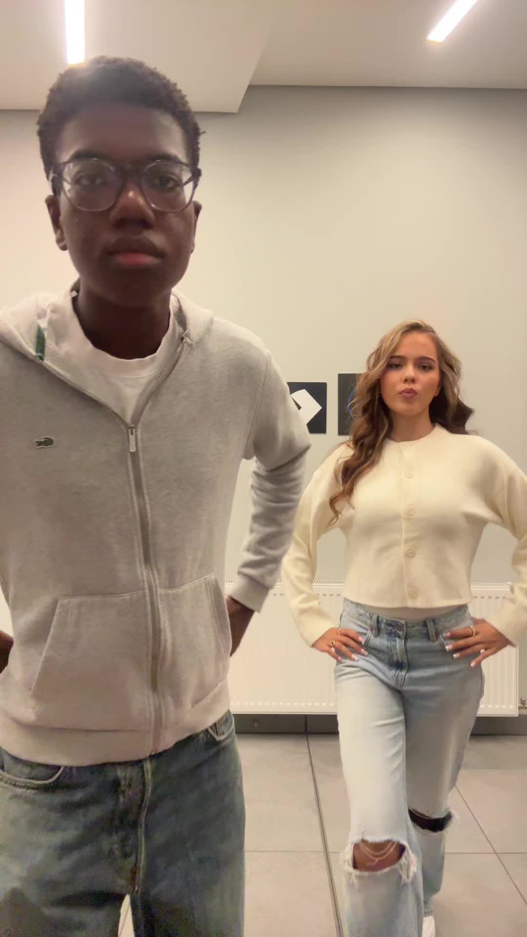 @JoJo⚡️