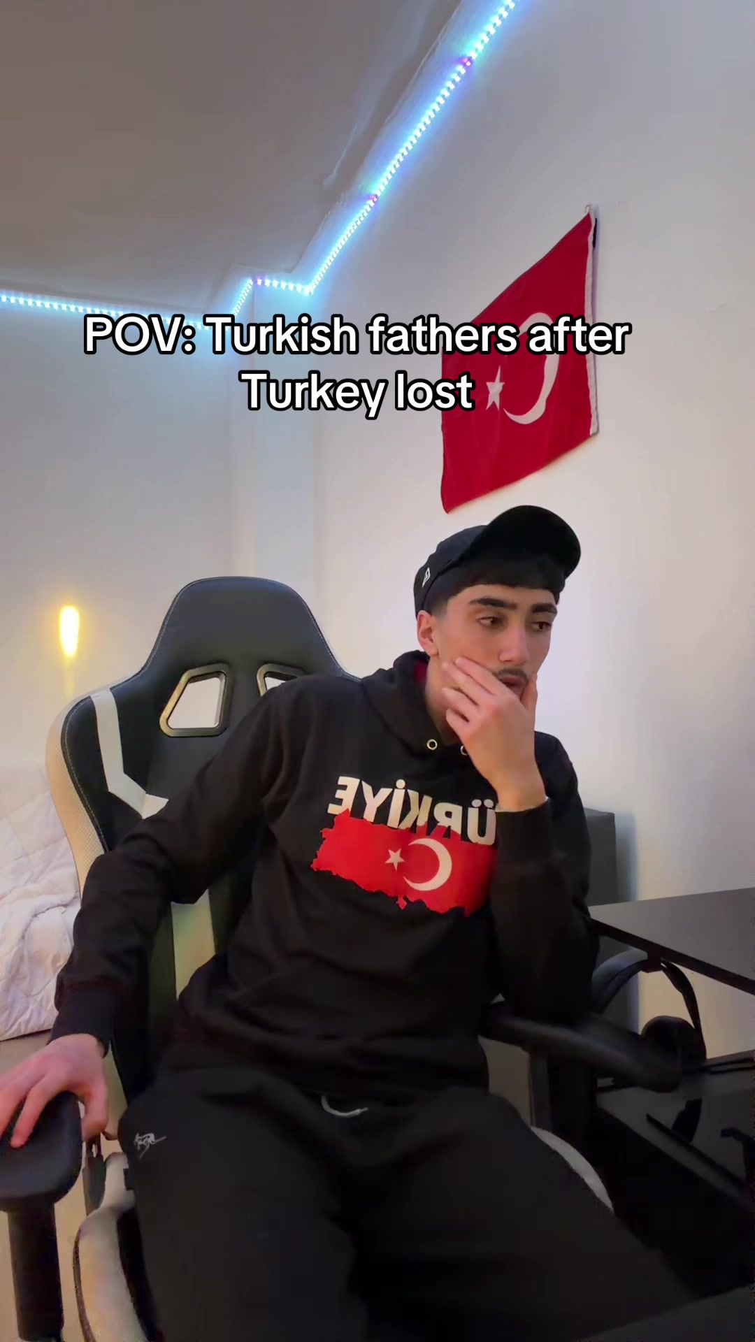 @𝓤𝔃𝔃𝓲シ