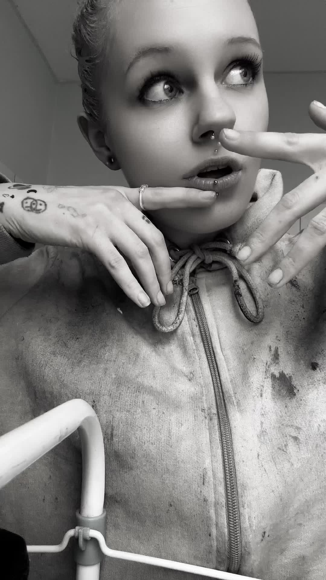 @👽Alien🧪Poison-🧙🏼♀️Witch🌙