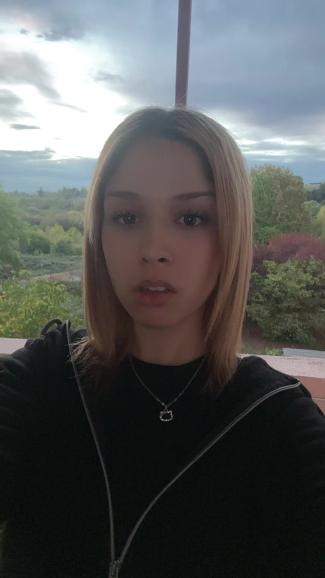 @elisa naz