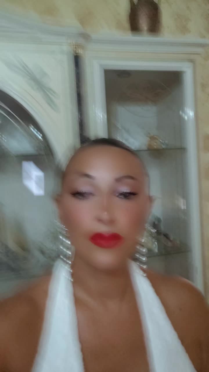 @laura8585