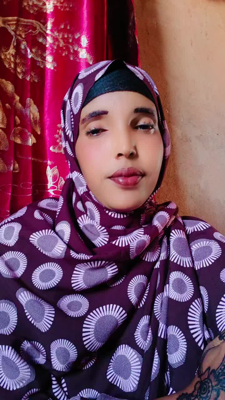@Ayeeyo Xaliimo