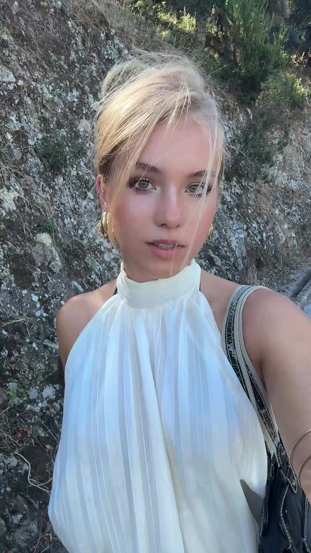 @✭☆⭑