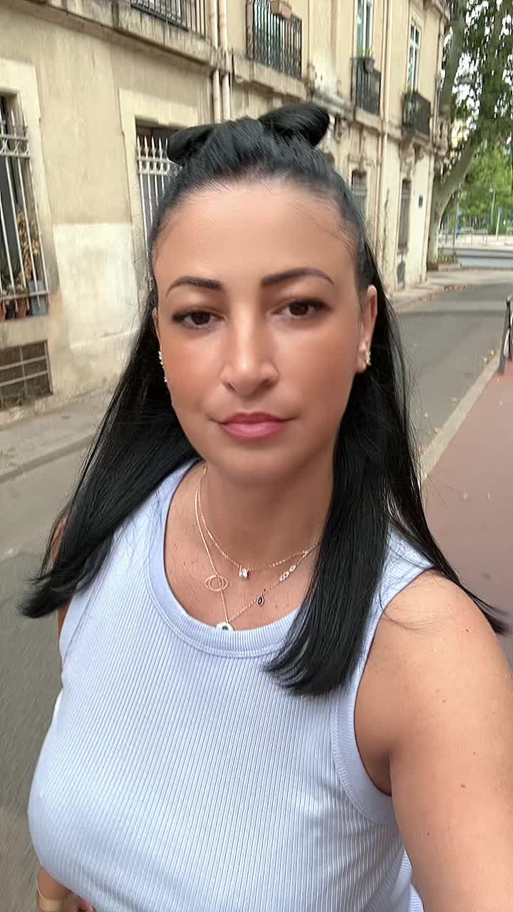 @Ileana