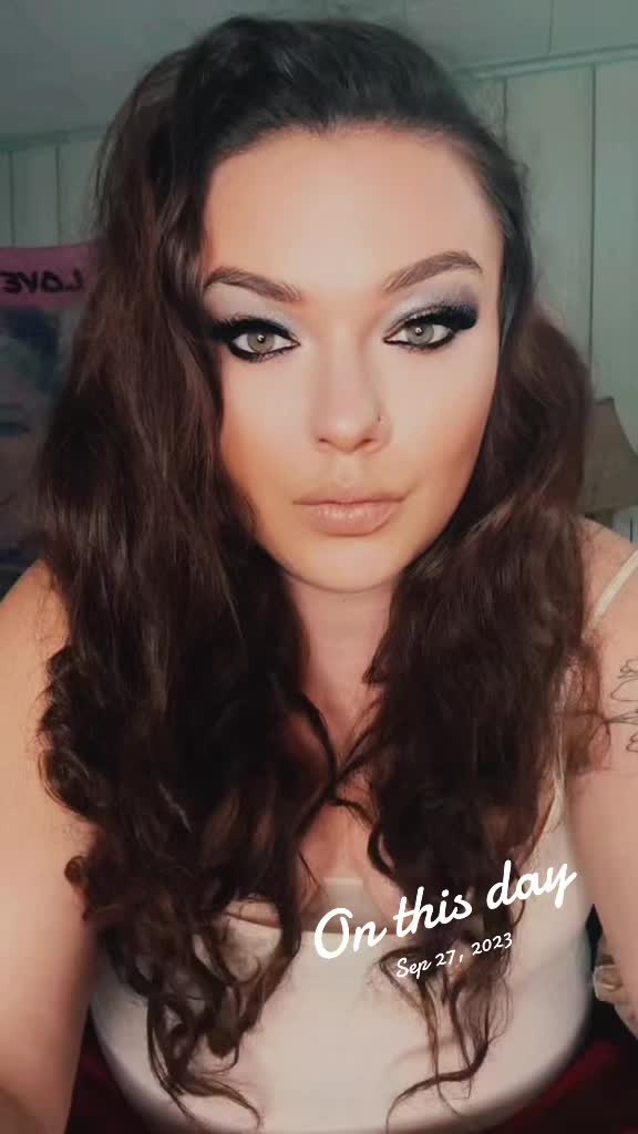 @QueenB28