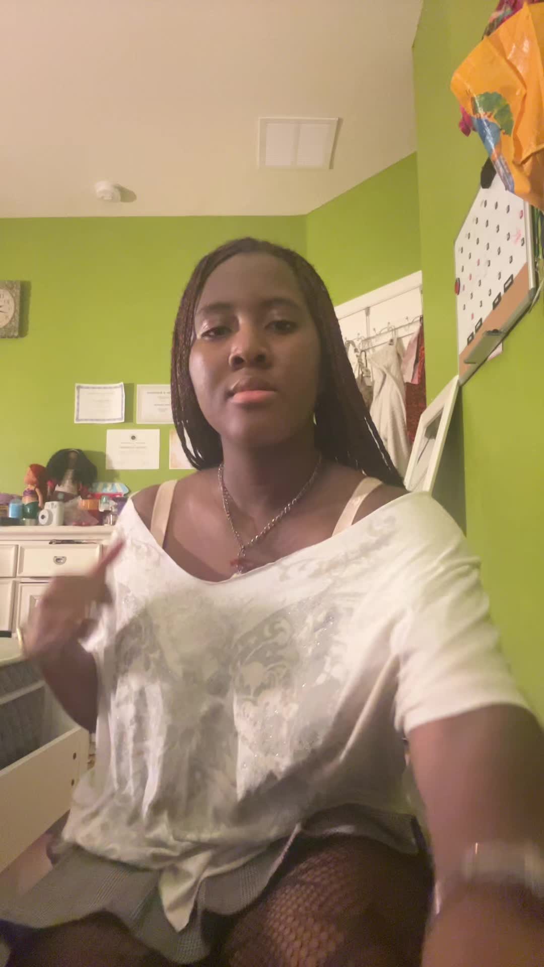 @goodgirlzgonewild