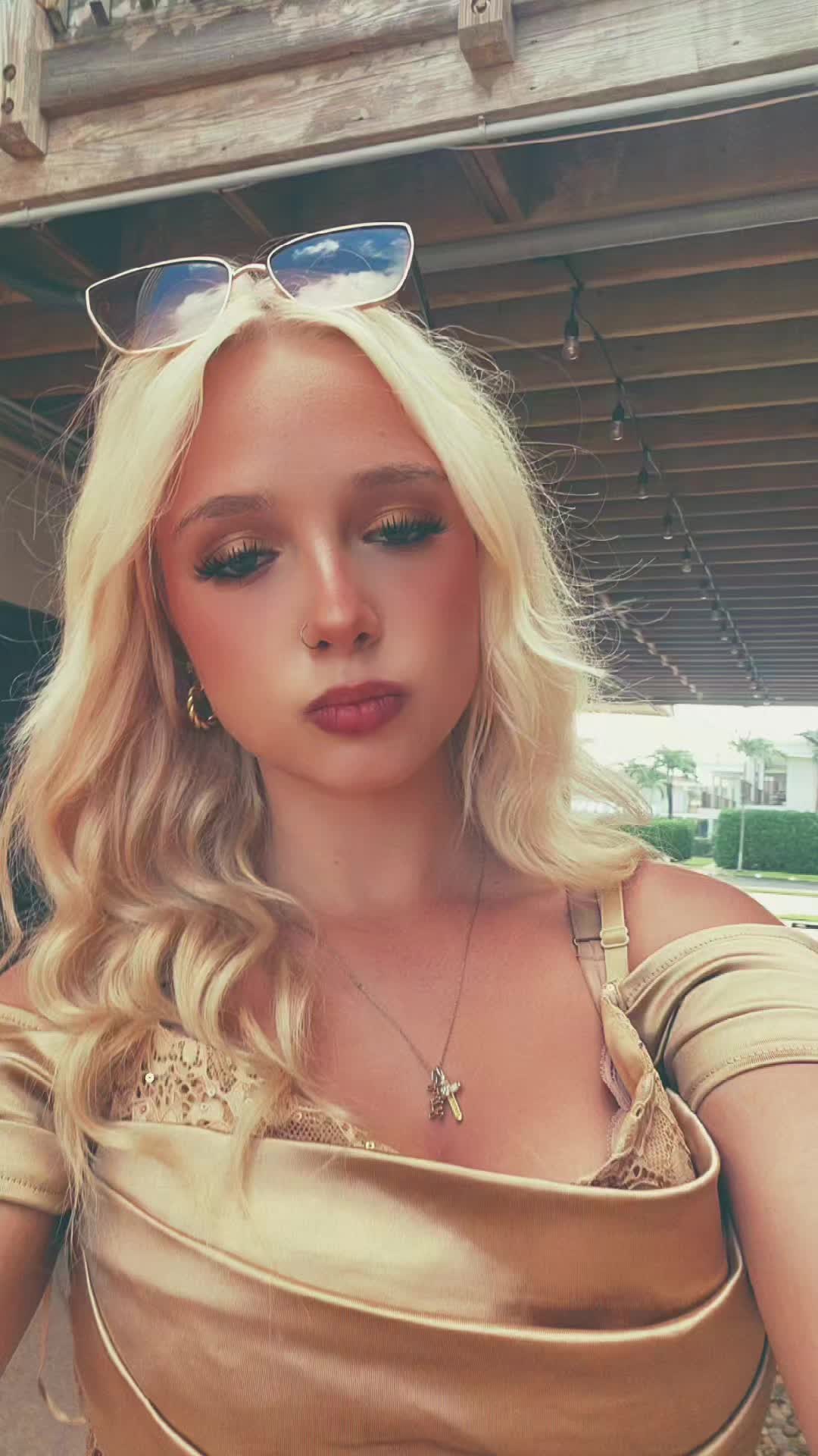 @Hayleespamzz
