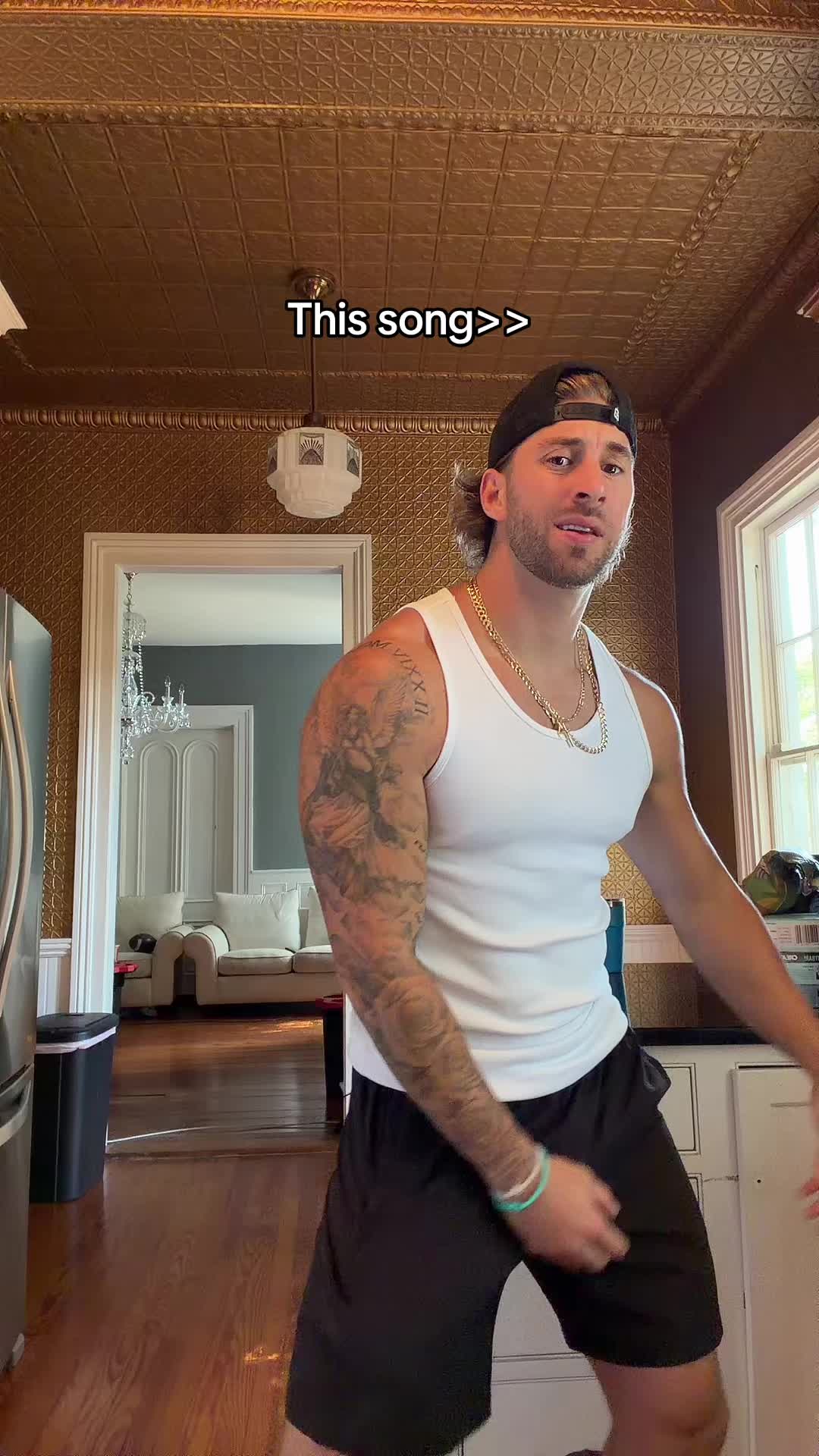 @Johnnie Biceps