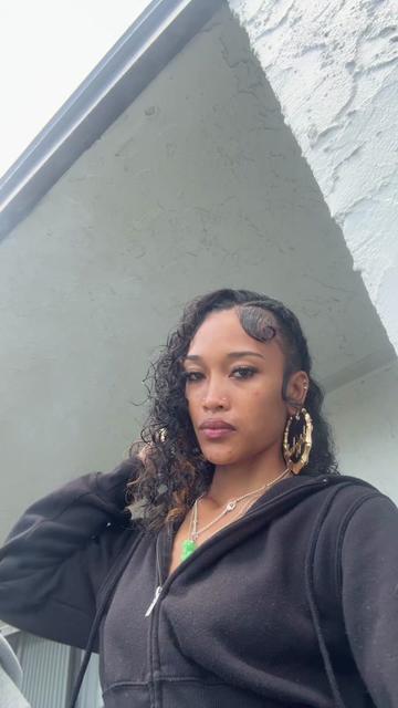 @Gyalacticstraiin