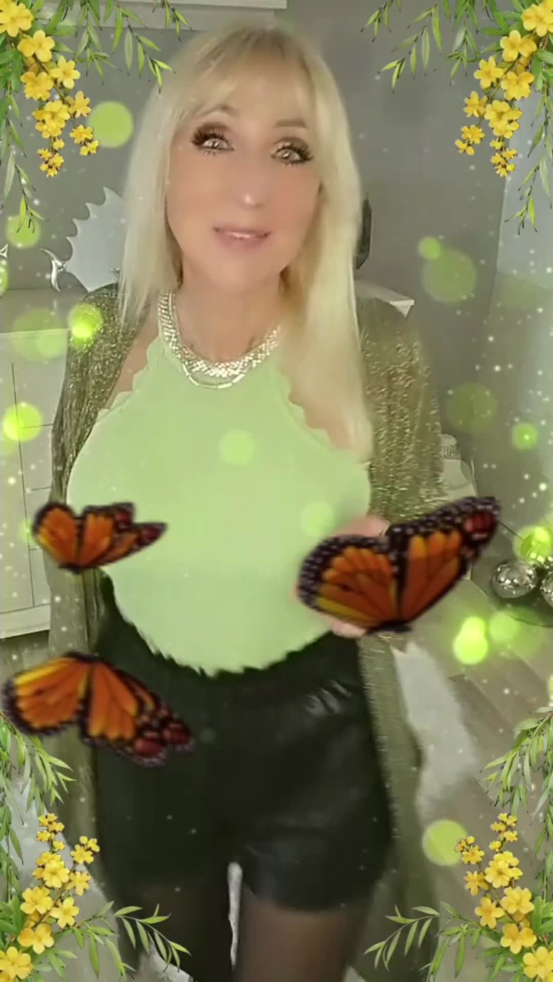 @🦋🤍Elvi🤍🦋