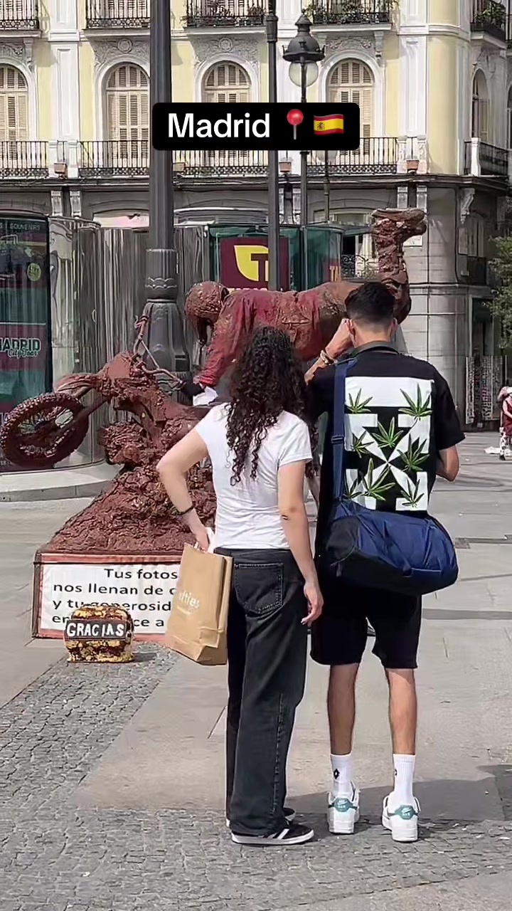 @WorldUnscripted ๐