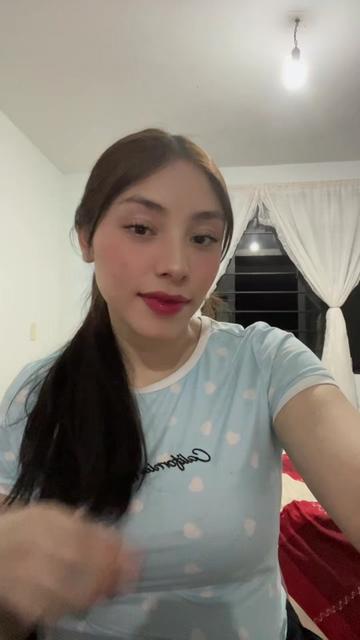 @DANI🍓