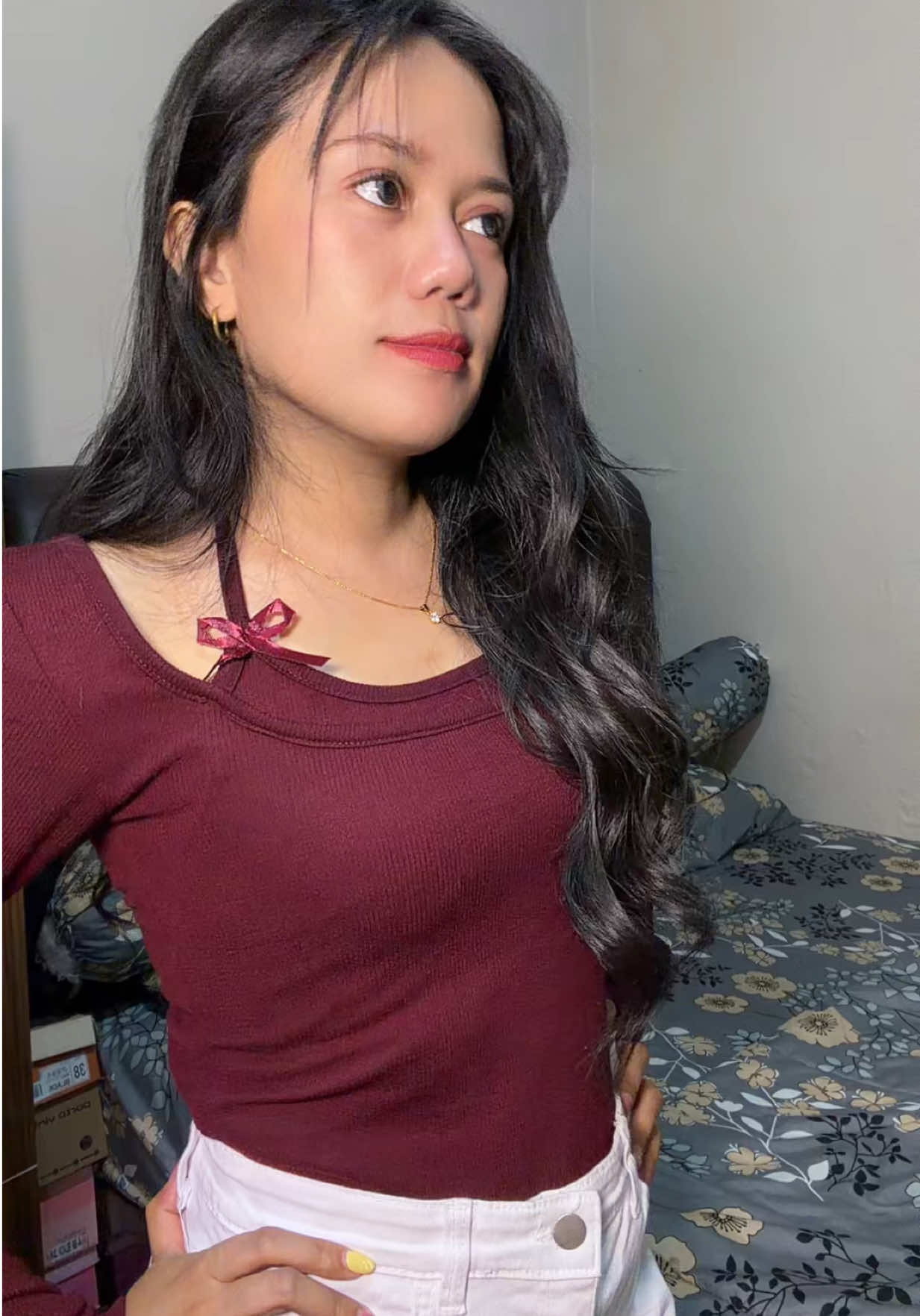 @𝐀𝐩𝐫𝐢 𝐒𝐢𝐡𝐨𝐦𝐛𝐢𝐧𝐠