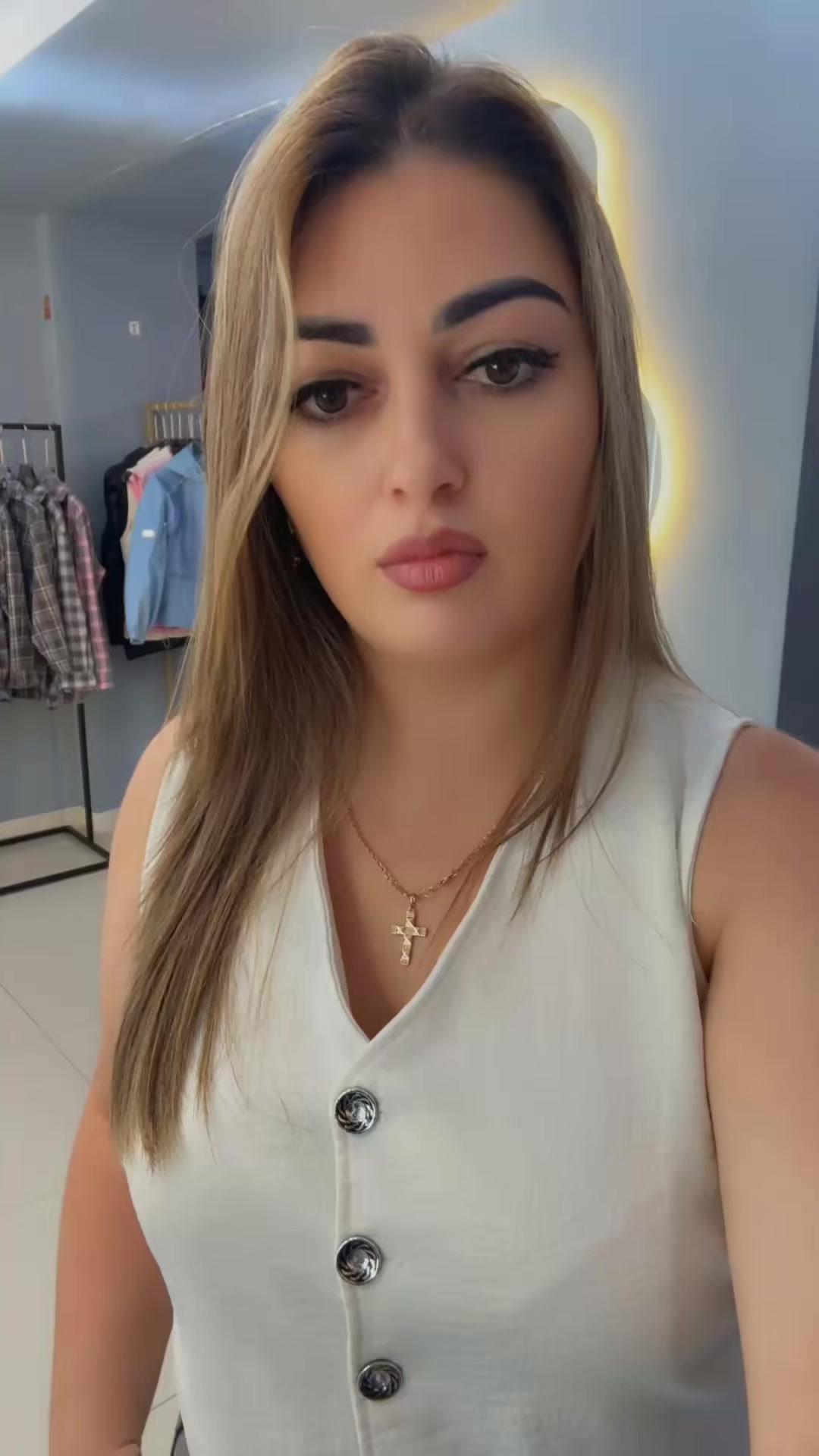 @Elena Novac