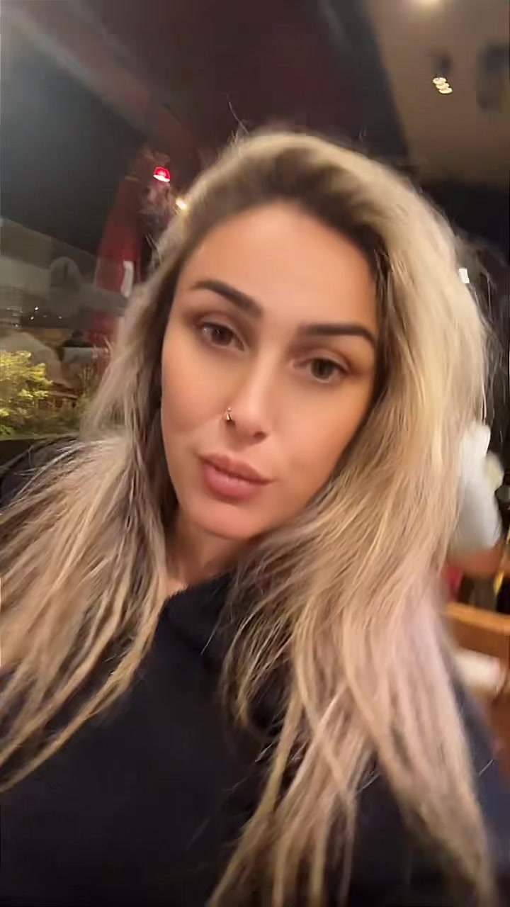 @Elaynll
