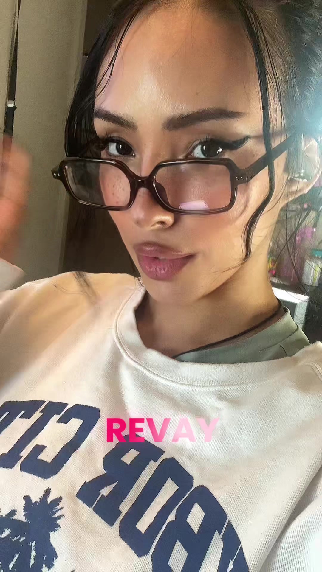 @LaurenP