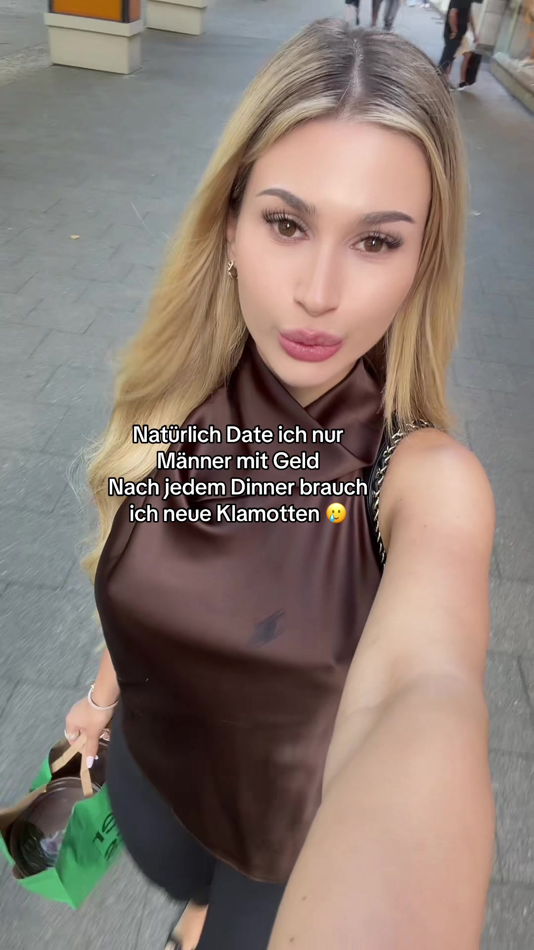 @jasminorris_ 💸