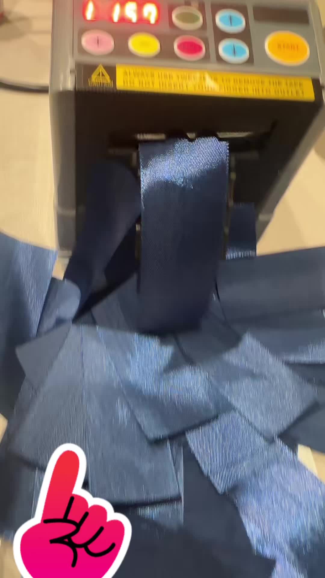 @MoRe5Creations