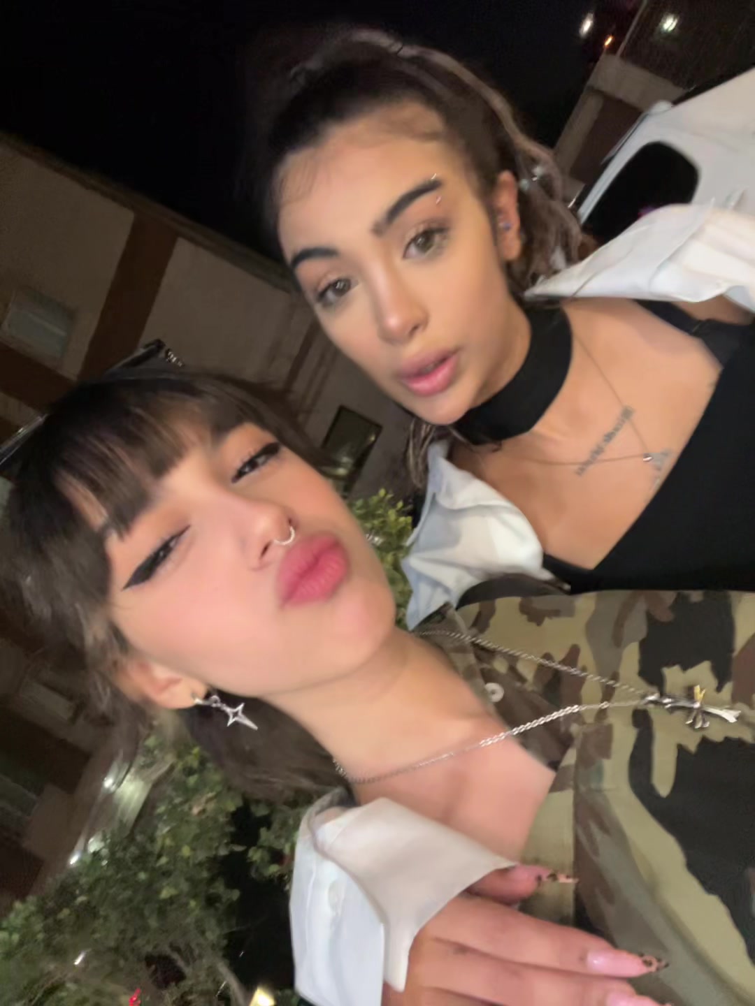 @نوژآ