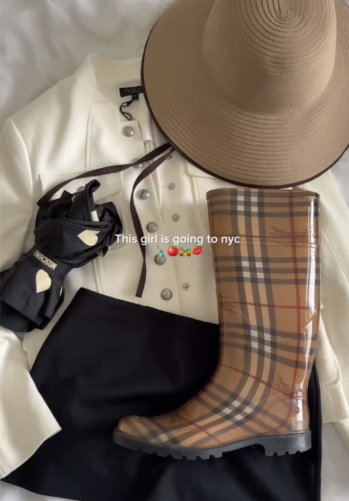 @NiyaNextDoor