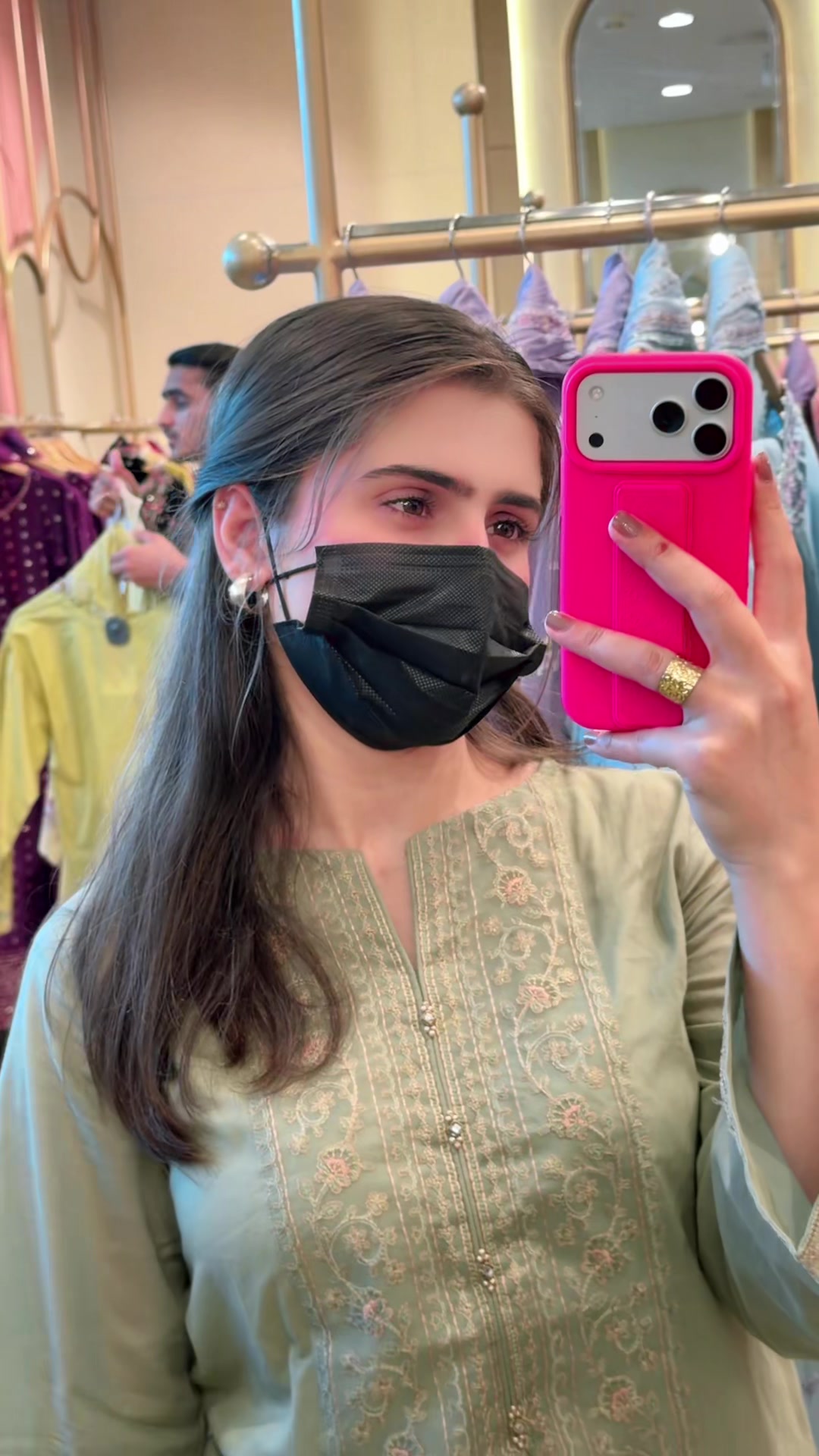 @FiZaa 🦋✨
