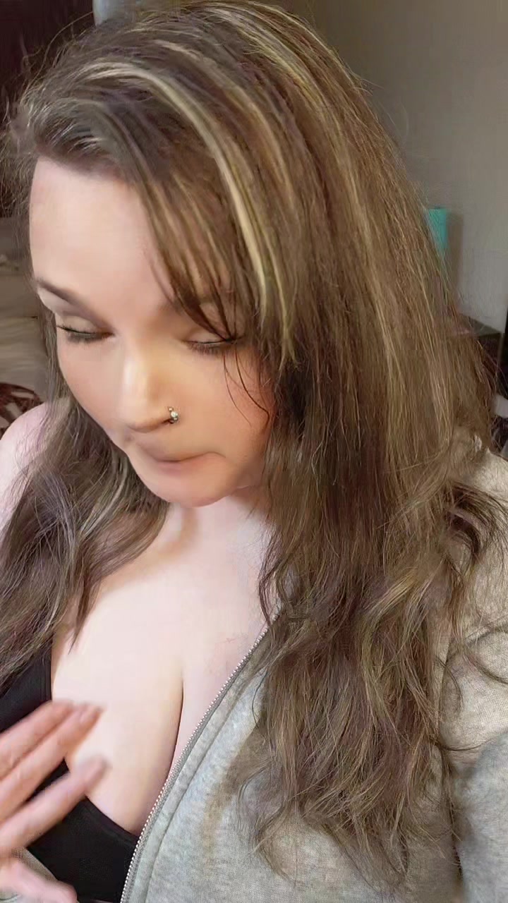 @👑YourFavQueenAsh👑