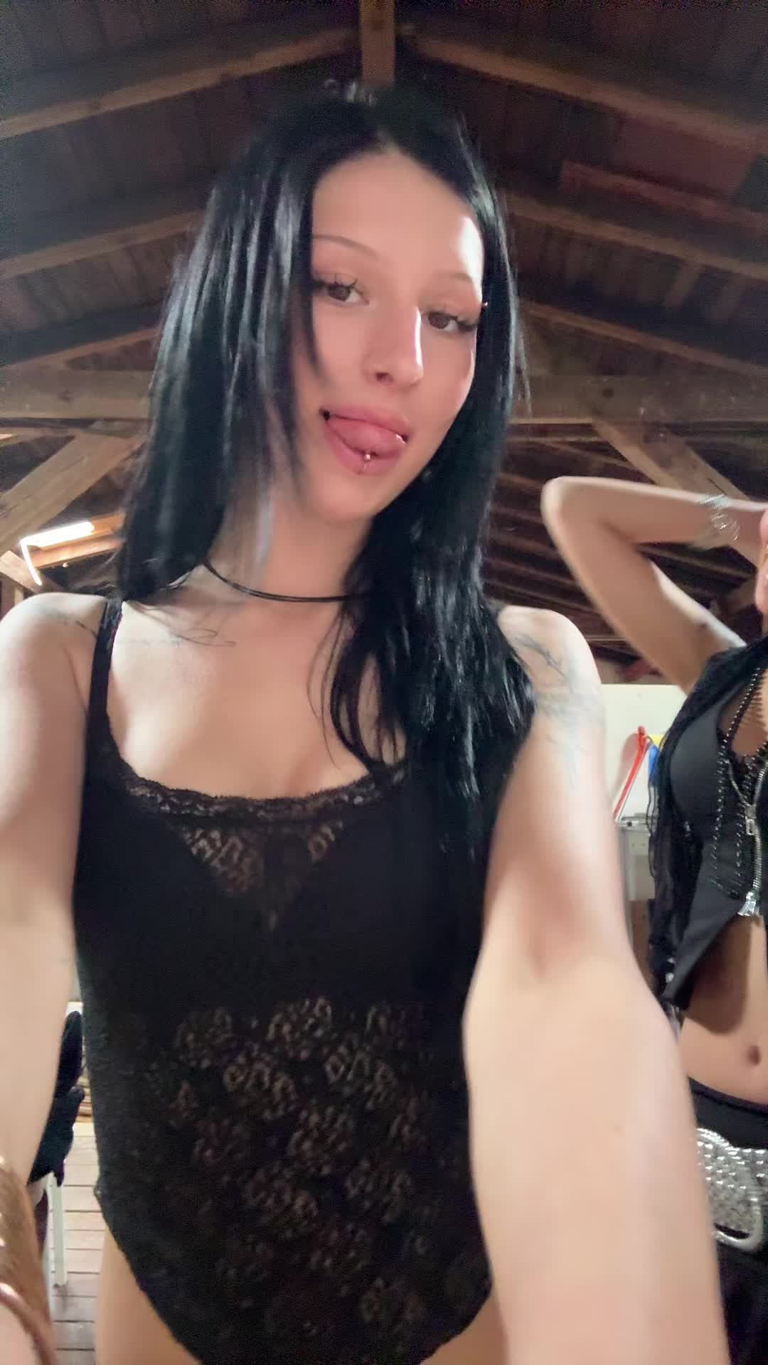 @ann-jùlie