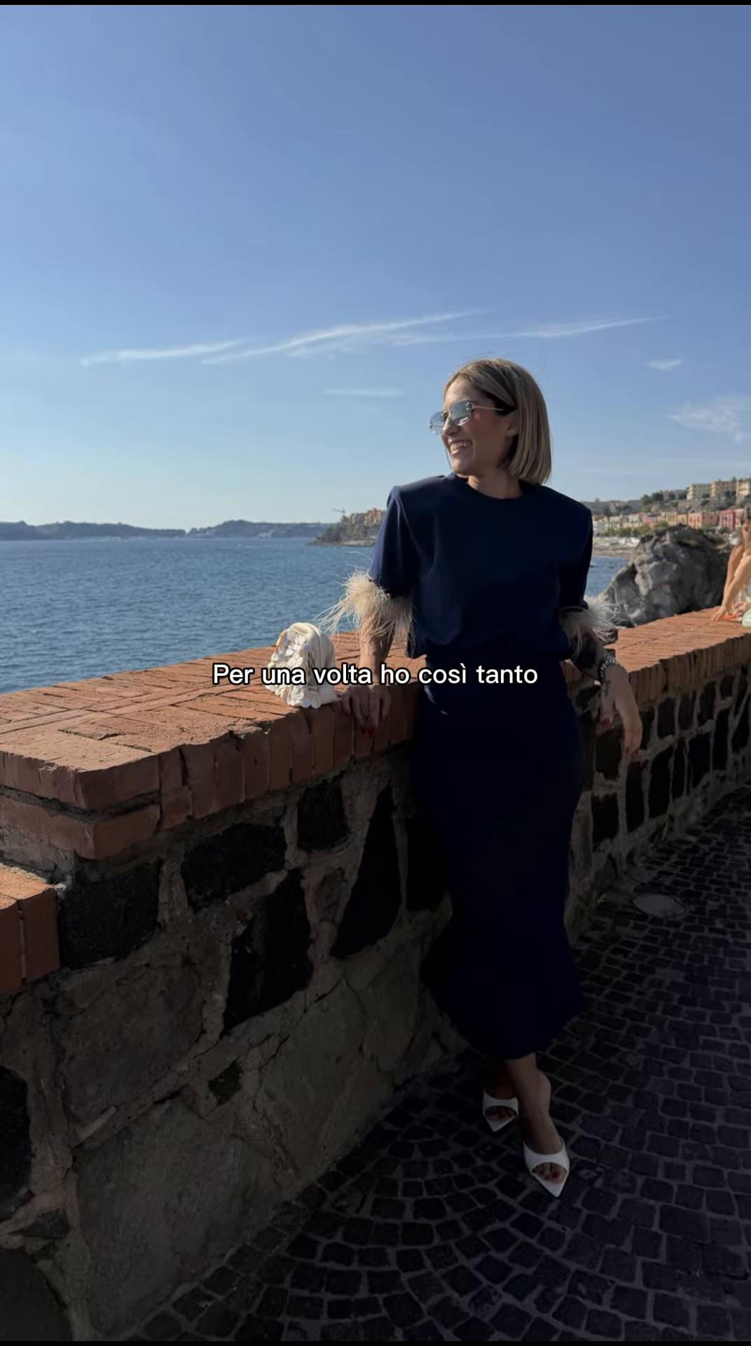@Paola negro