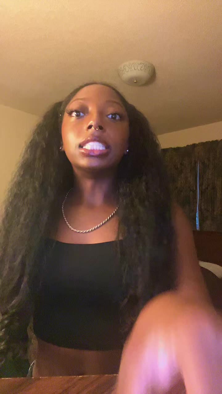 @Tyra