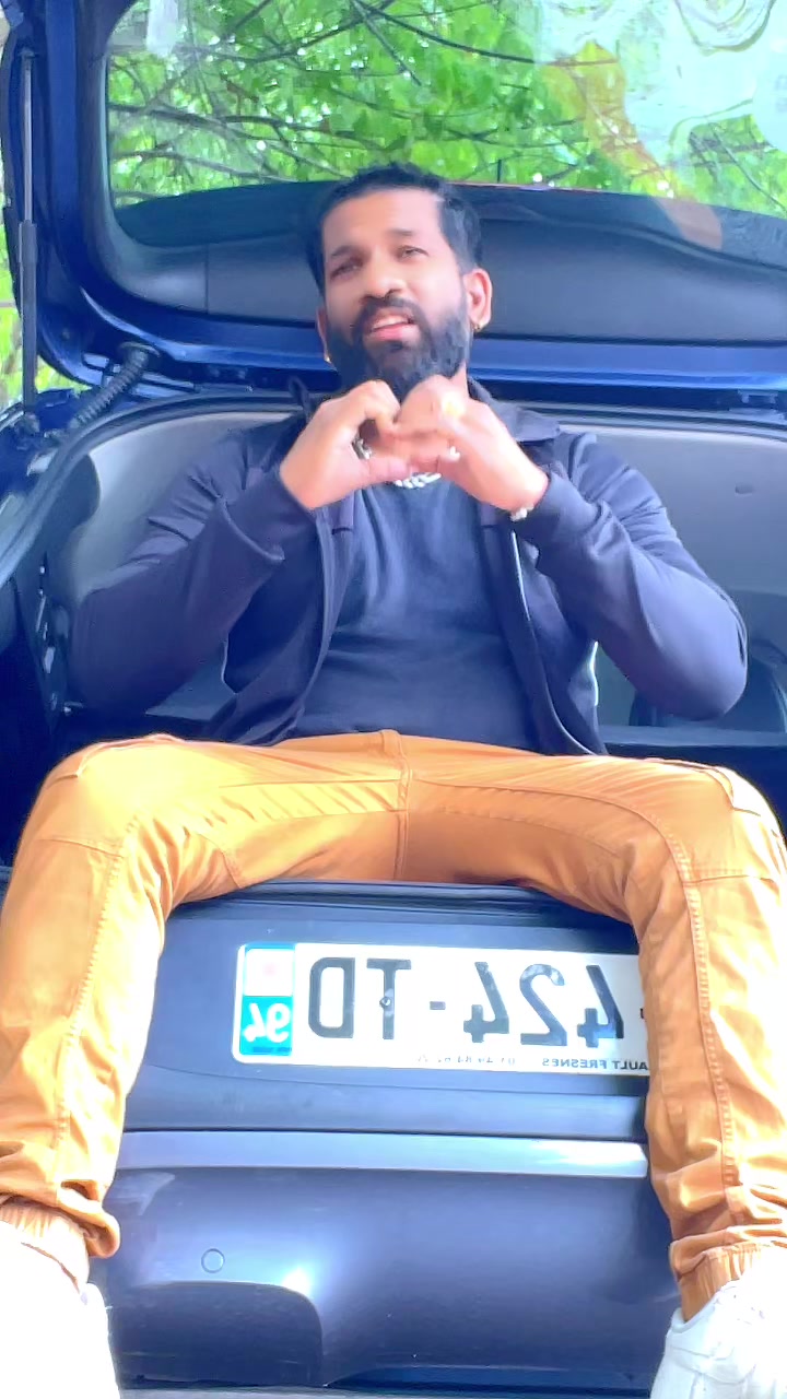 @Kandieepan