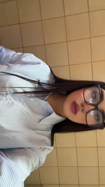 @ELENA🎀