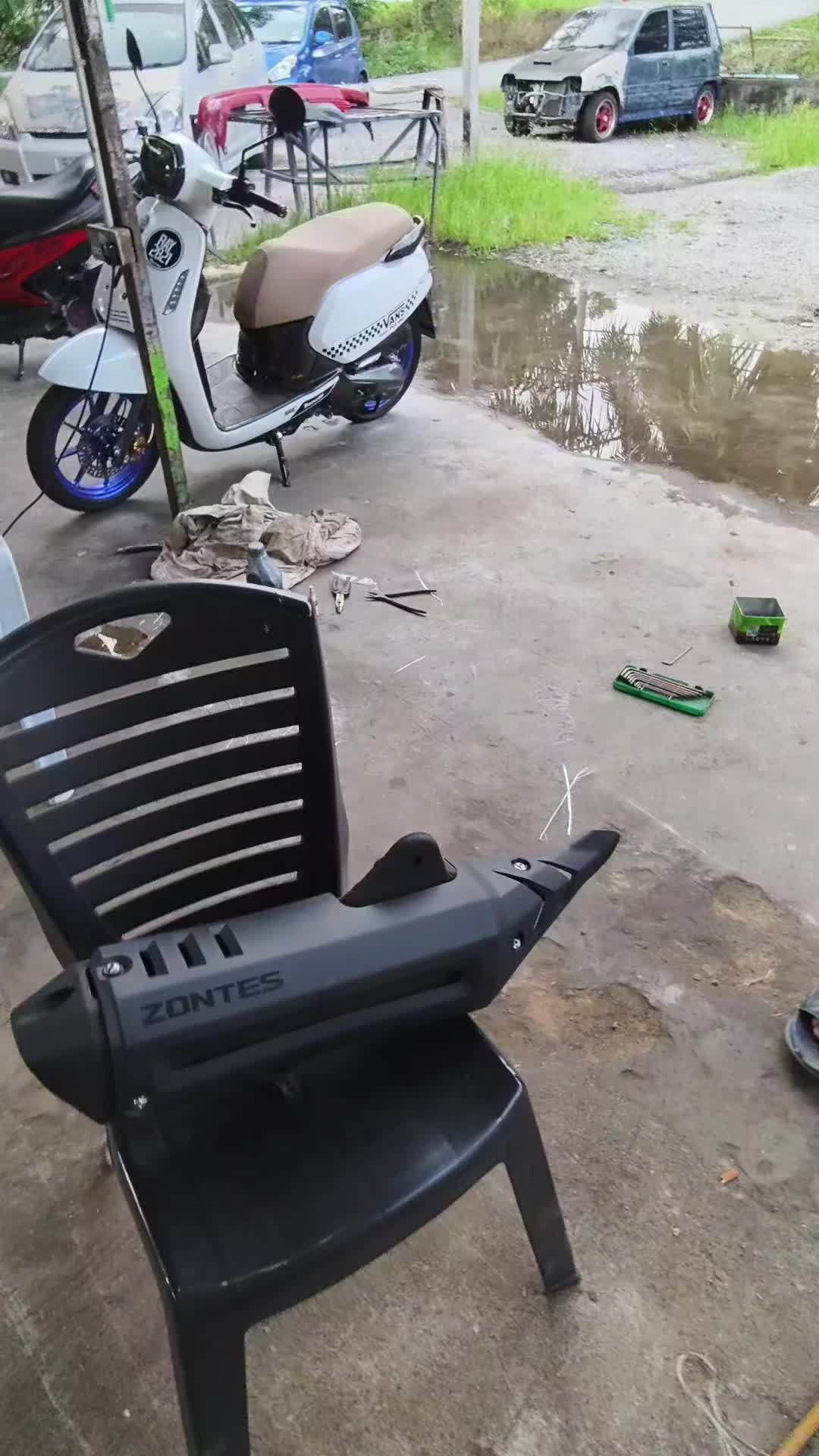 @ahli mesyuarat tingkap