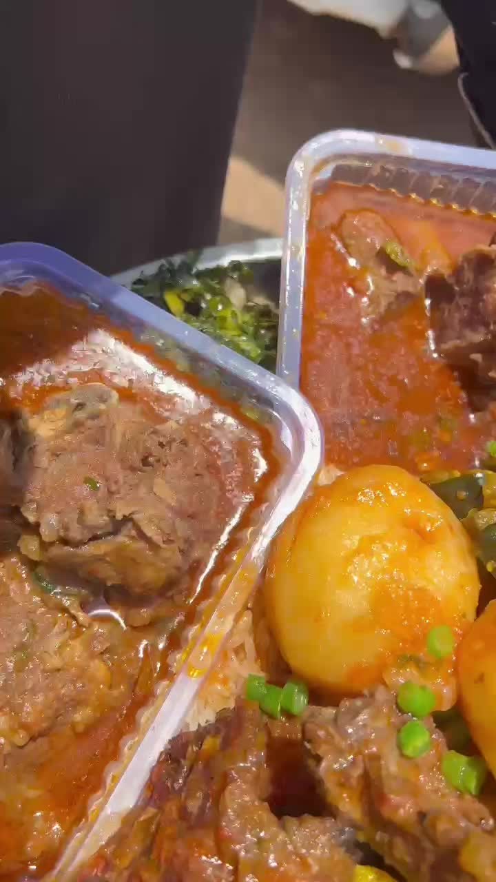 @Zauja Restaurant Lusaniya