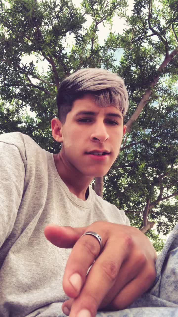 @maeeel__