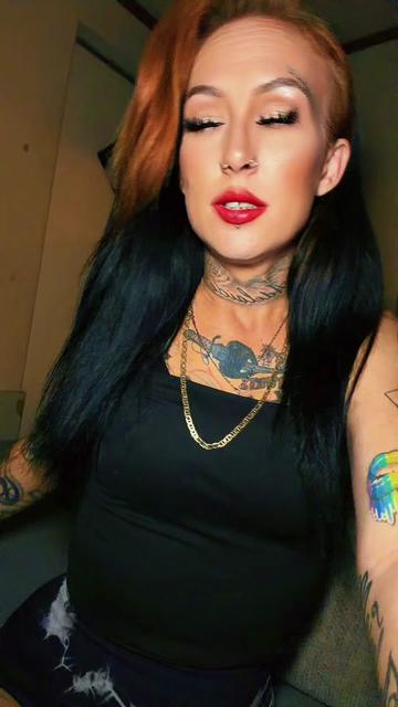 @ғͫʊͦcͭкͪɳͣ Tattedmommy420