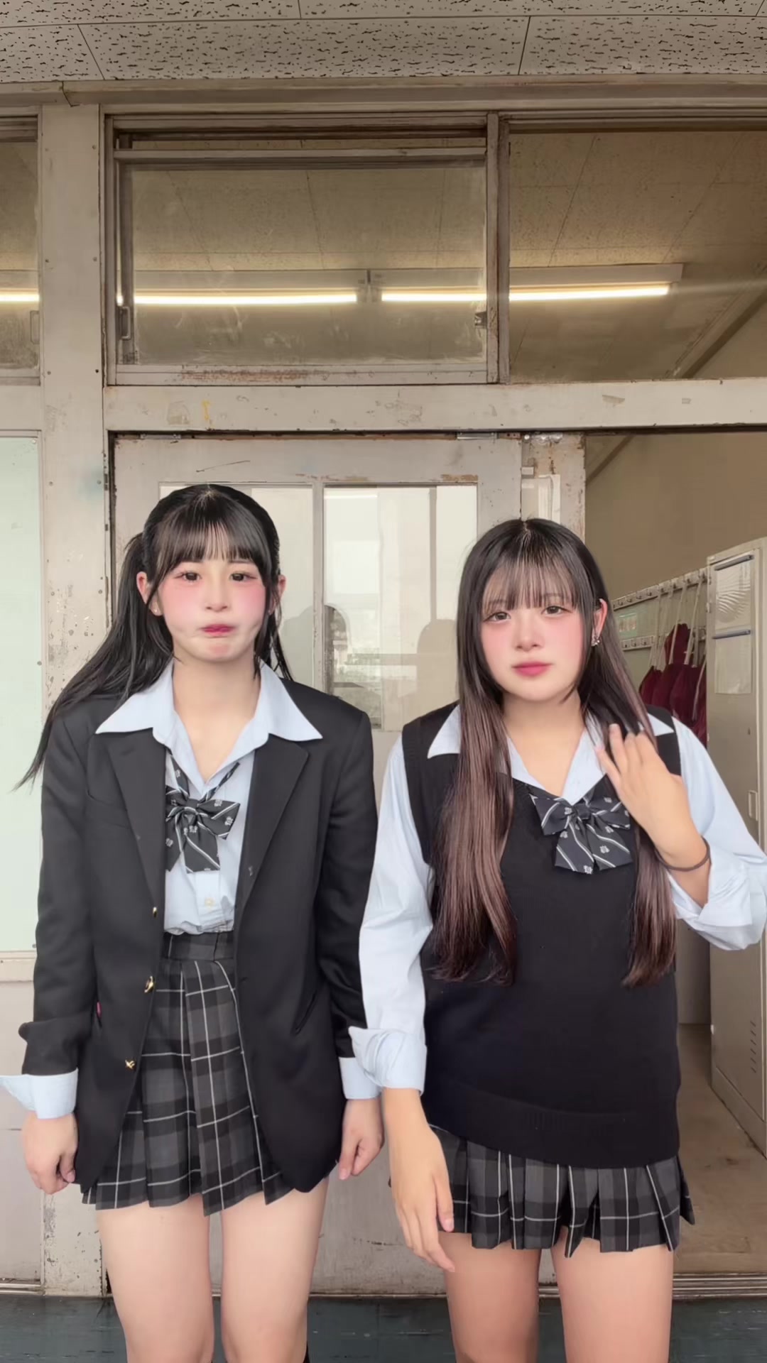@こな