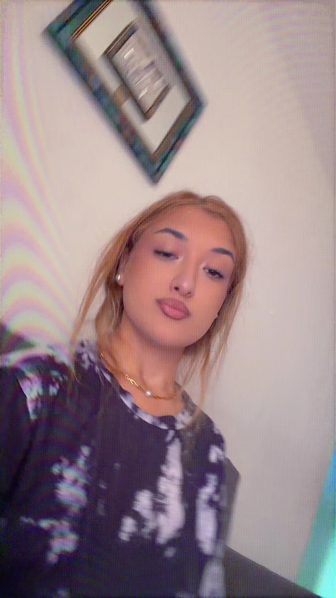 @ANDRA🦋
