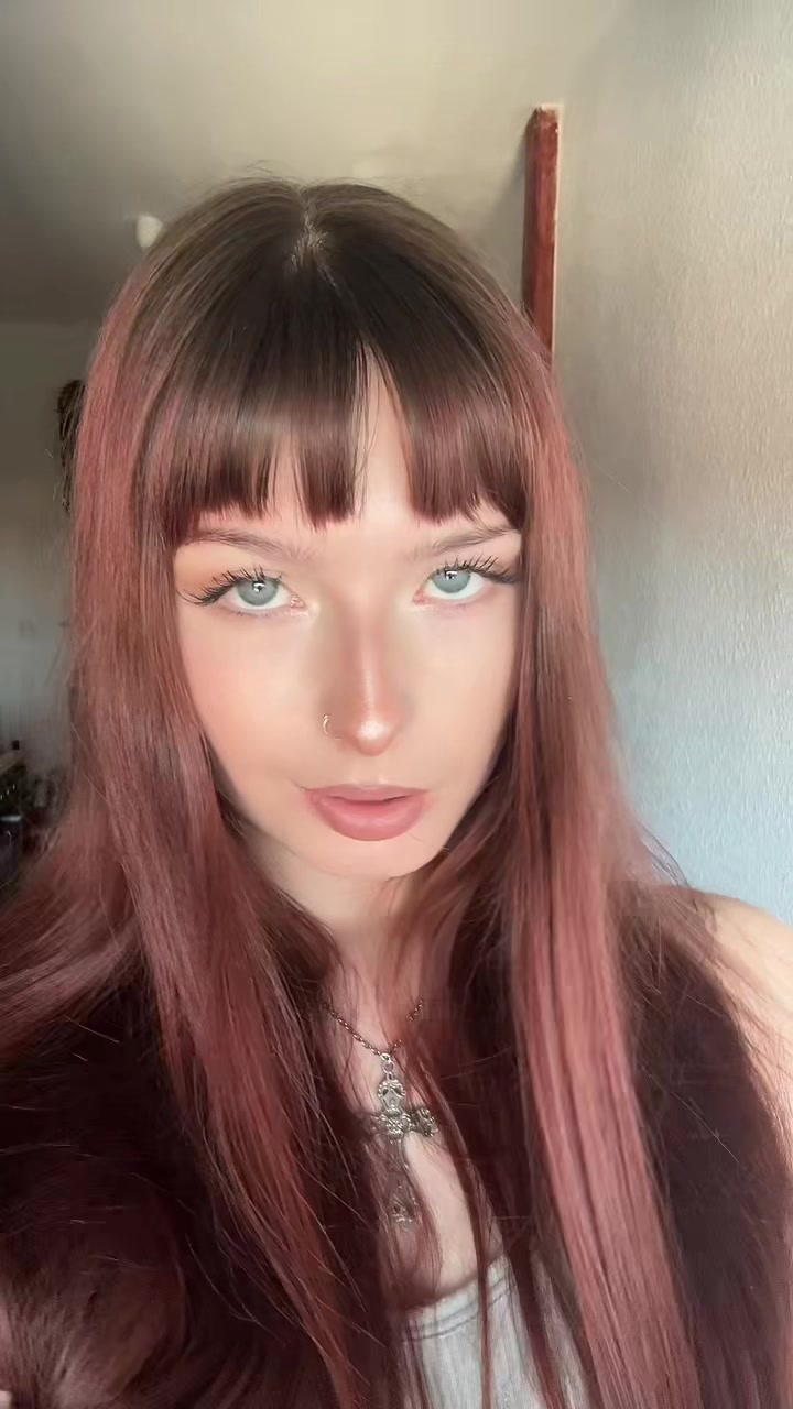 @‧₊˚✧VIV✧˚₊‧