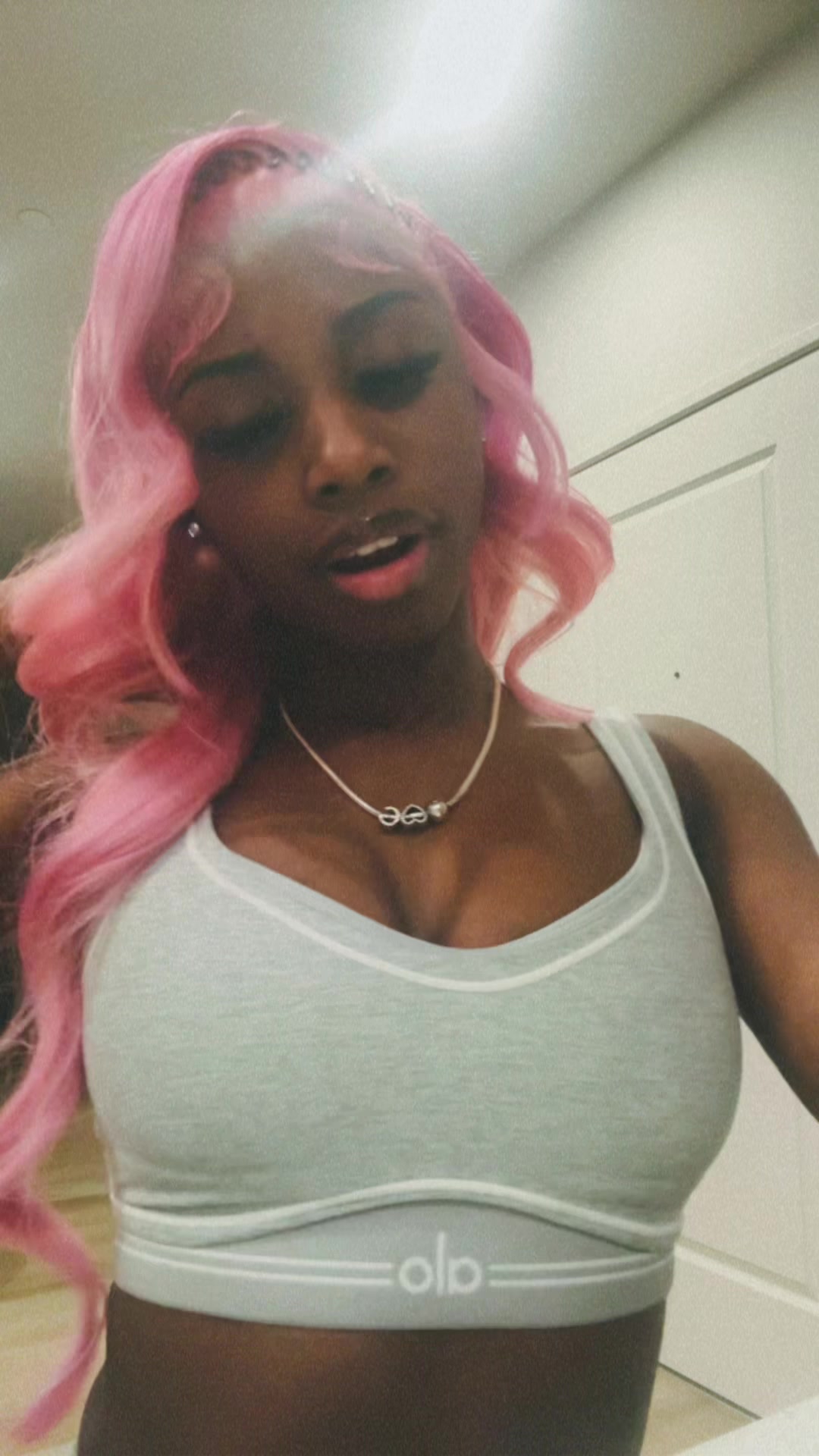 @Justagirlwithburgundyhair