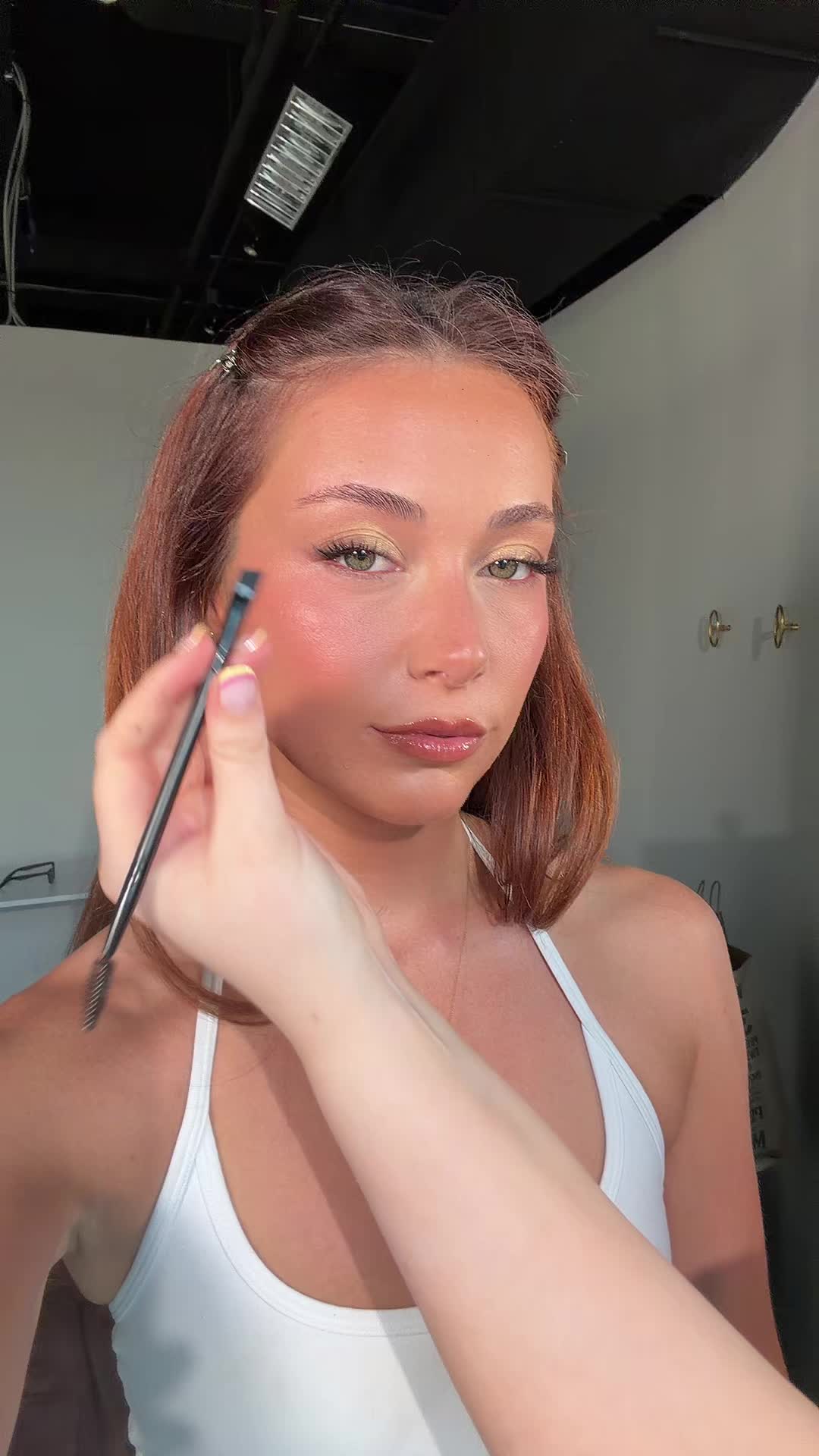 @janelleighbelly