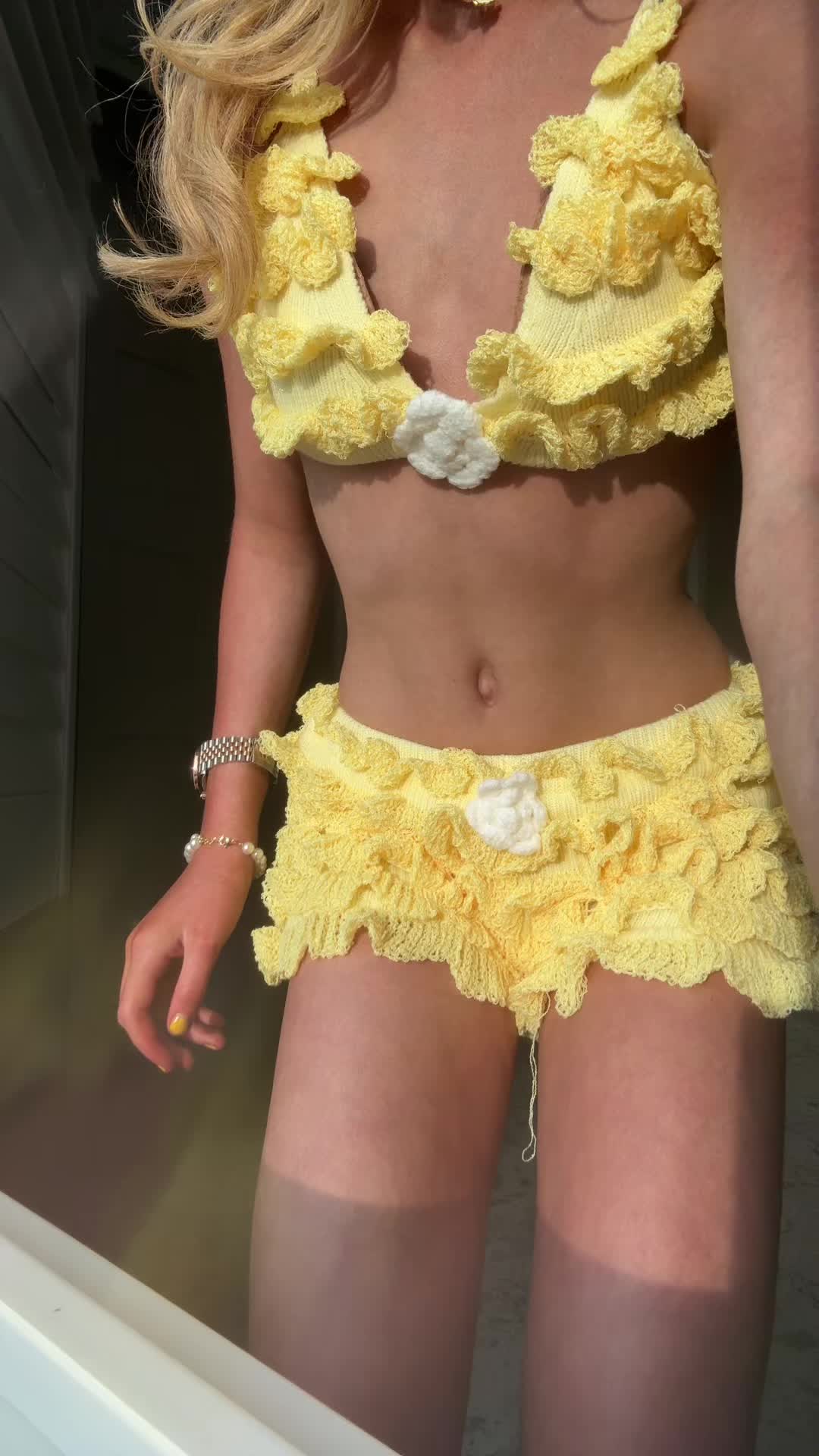 @👸🏼𝓠𝓾𝓮𝓮𝓷 𝓫🐝