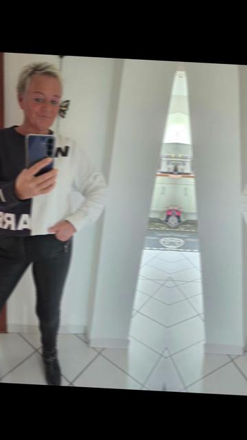 @Moni