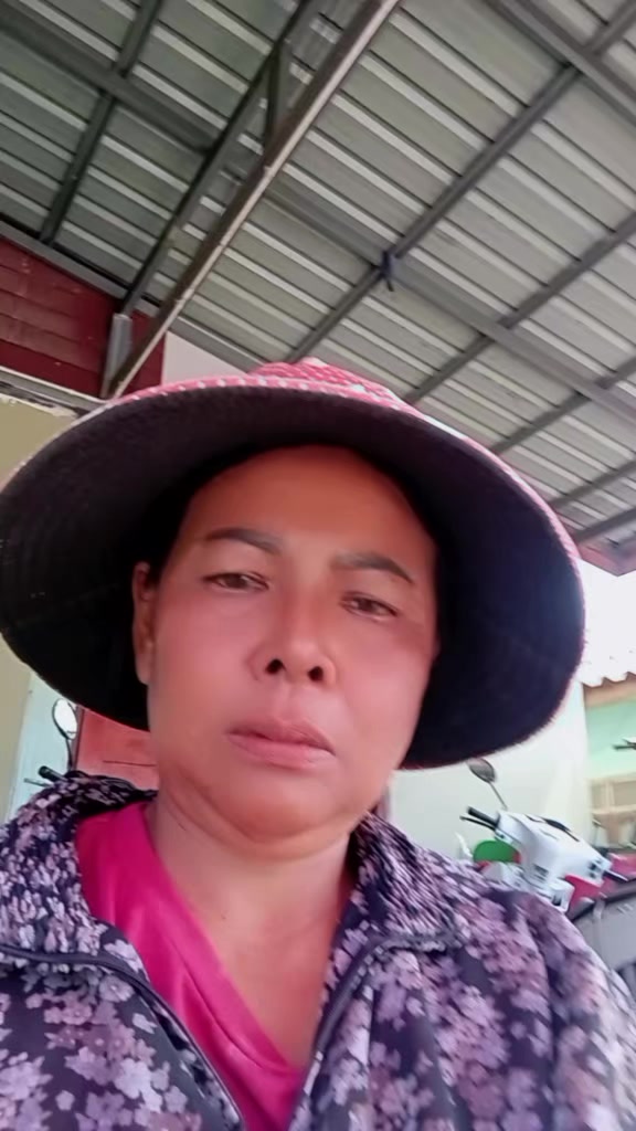 @ป้าจันทร์เพ็ญ คนบ้านๆFullmoon