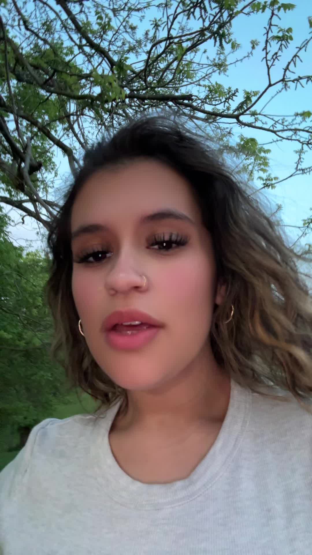 @SarahMaria