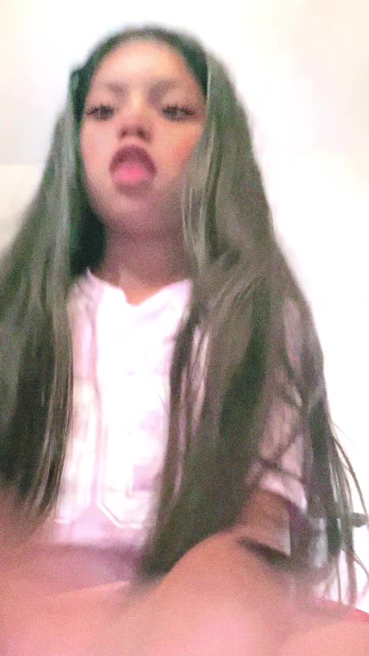 @Izabella Alas